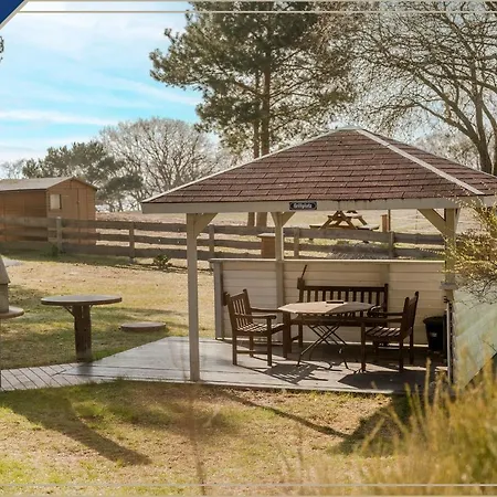 Bungalow Gelb